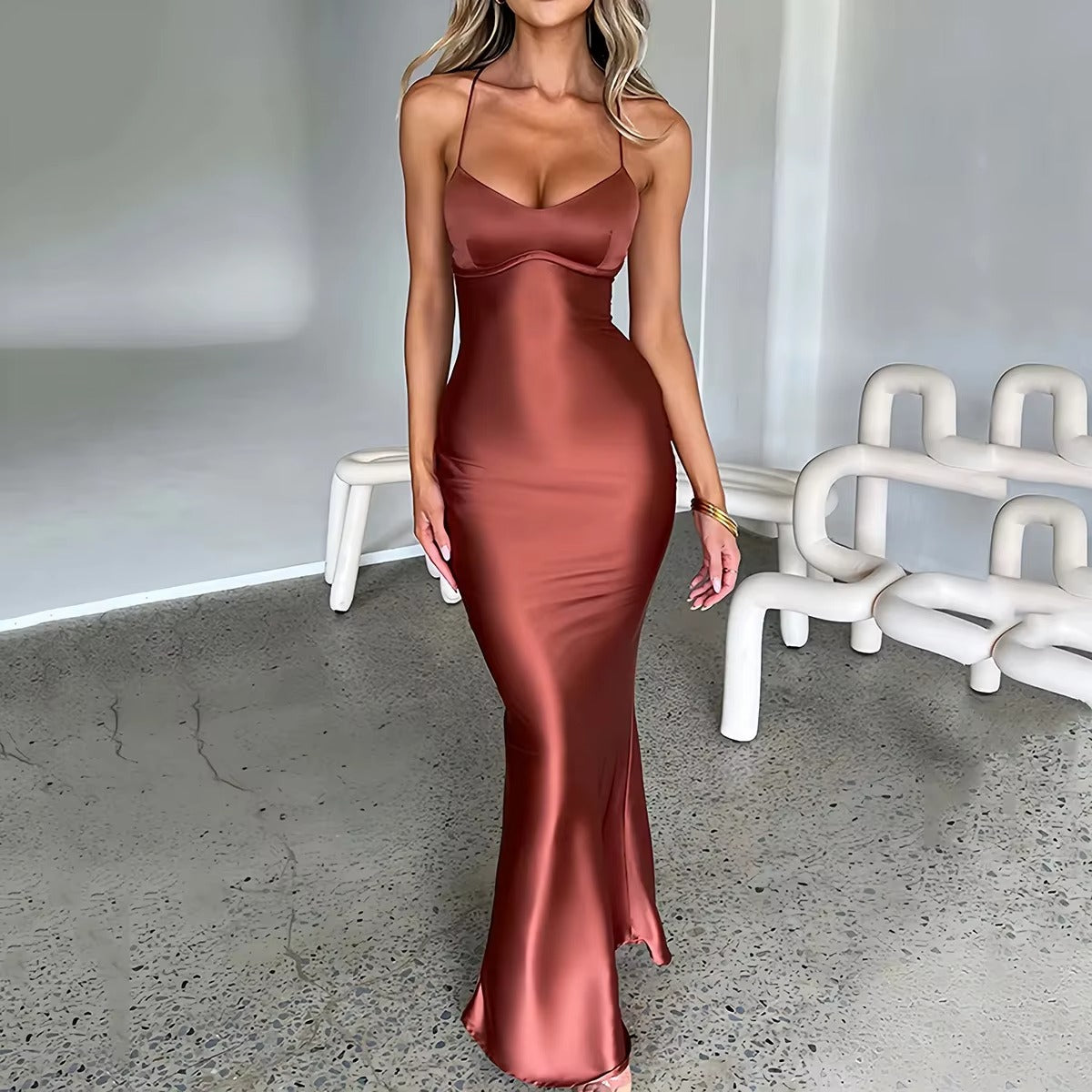 SERENA | ROBE DOS NU PLISSÉE STYLE RUE