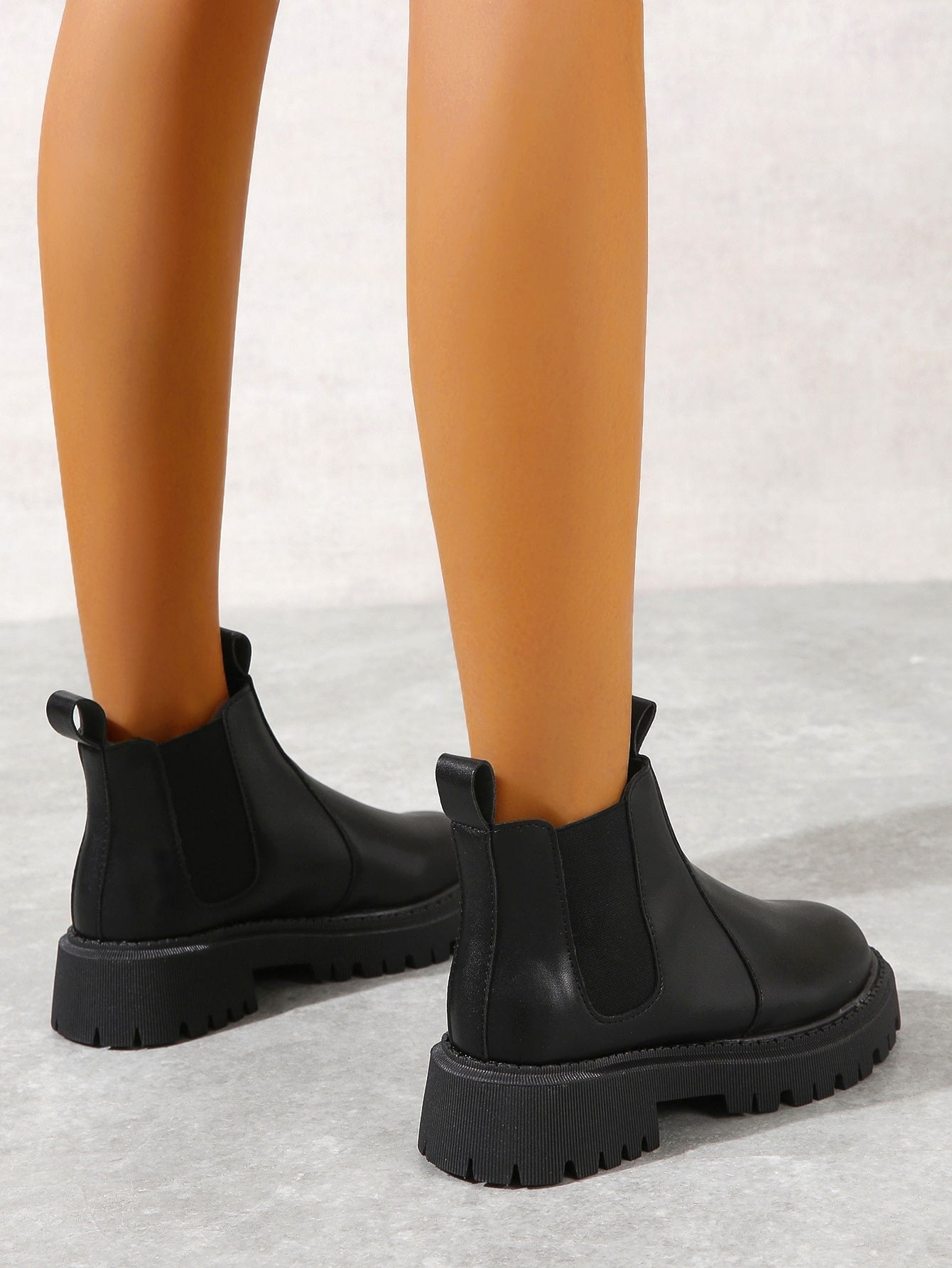 Nelya | Bottines à talons carrés