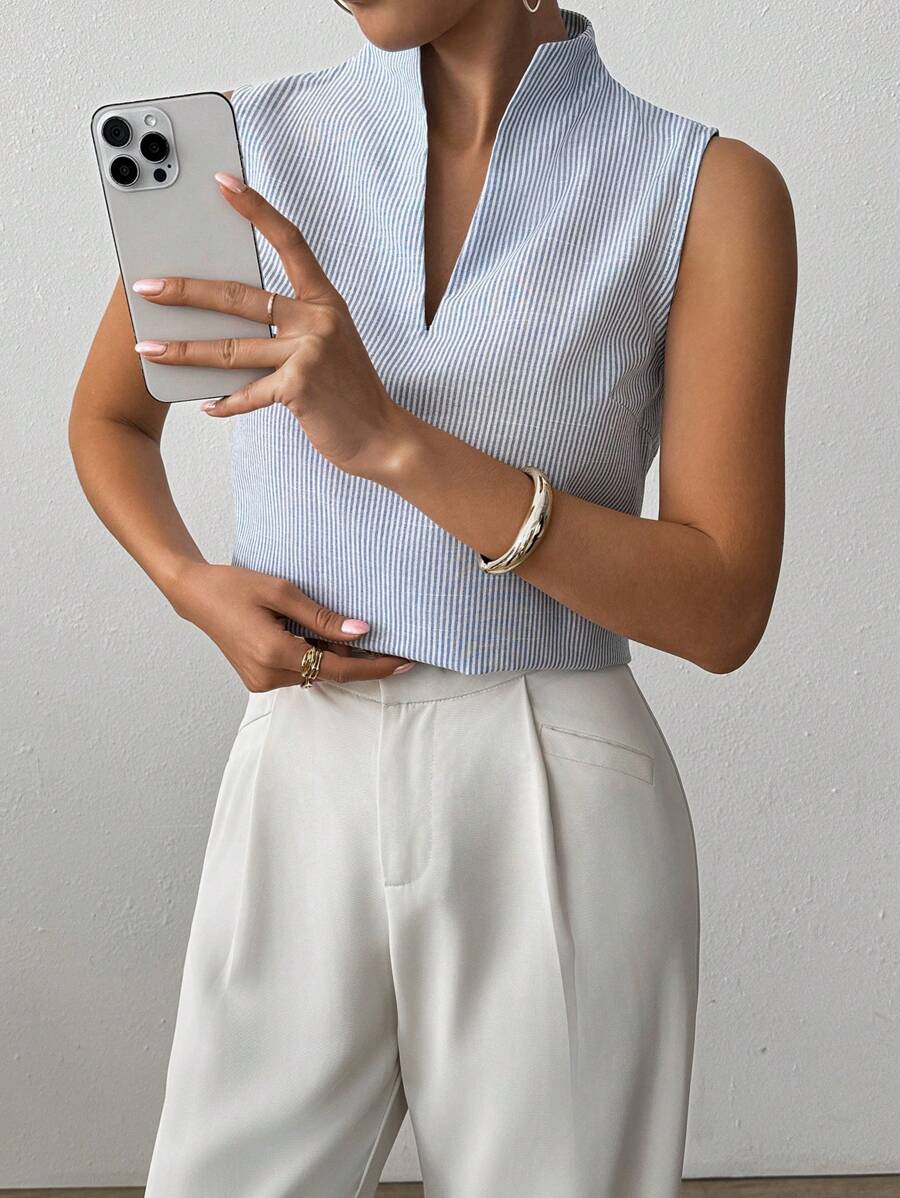 SIREN GAZE | TOP SANS MANCHES FLORALE DÉTAIL METAL